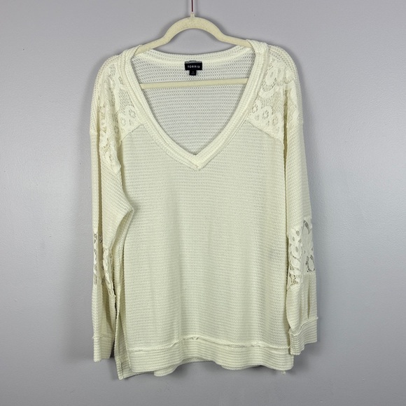 Torrid Ivory Waffle V-Neck Lace Insert Long Sleeve Size 1 Textured Knit Top - Picture 2 of 14
